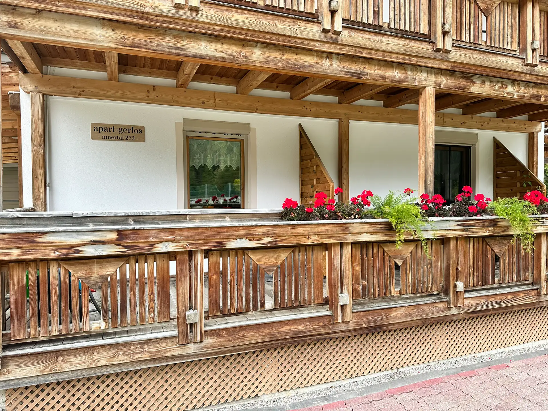 Holzterasse Apartments